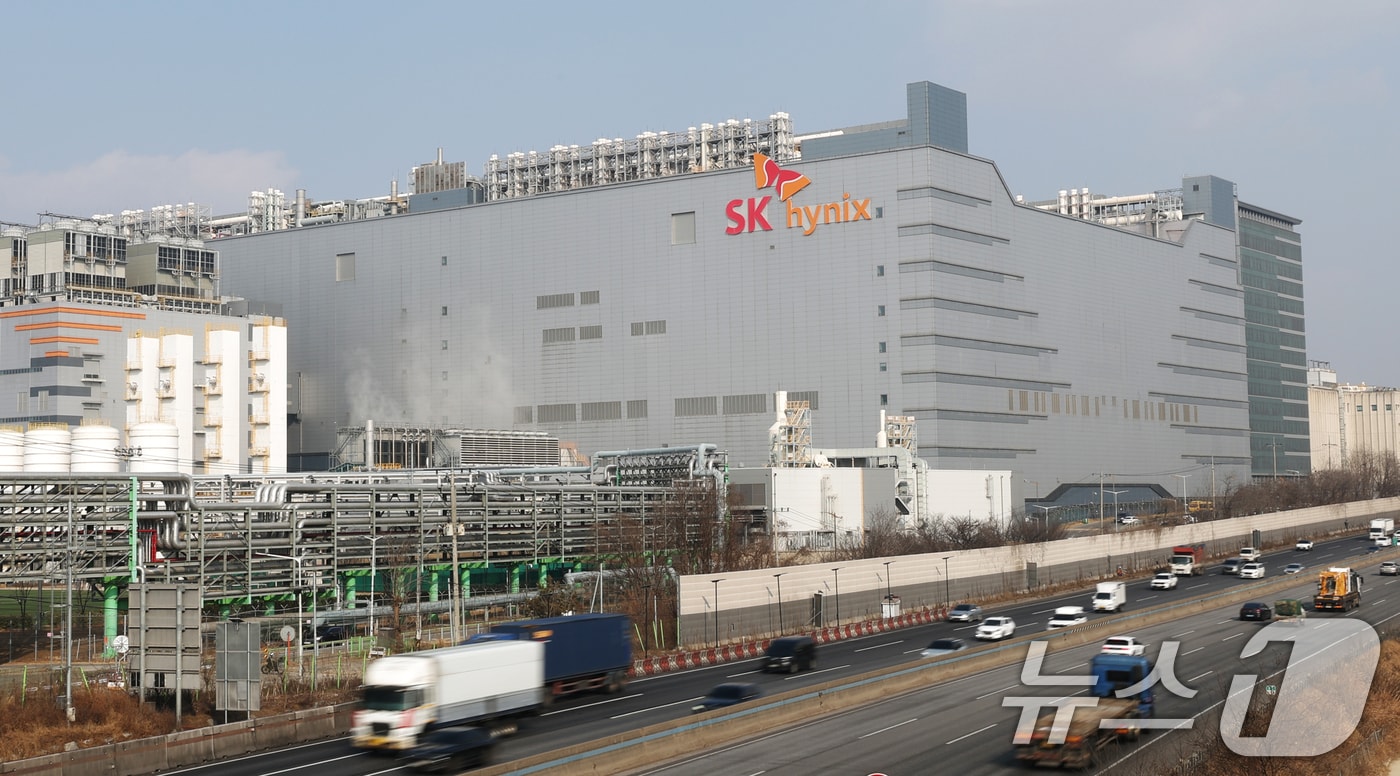 경기 이천시 SK하이닉스 본사의 모습. 2026.2.12 ⓒ 뉴스1 김영운 기자