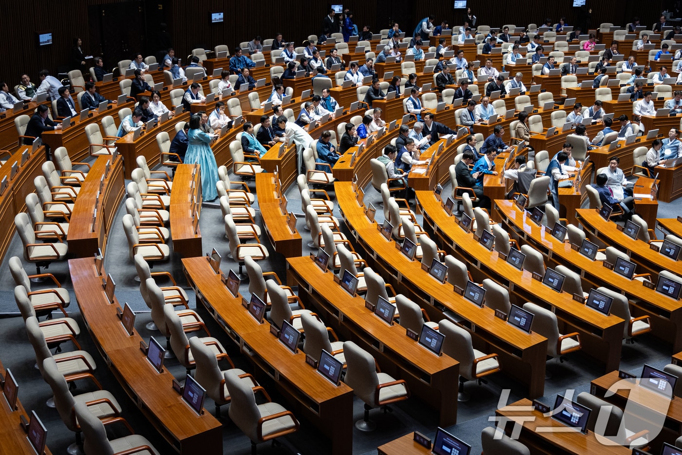 12일 서울 여의도 국회에서 열린 제432회 국회(임시회) 제7차 본회의 모습.  2026.2.12 ⓒ 뉴스1 유승관 기자