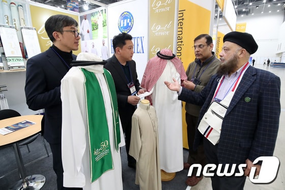 모래바람 뚫고 중동 향하는 K-의료기기..."관건은 알라신 불확실성" - 뉴스 썸네일 이미지