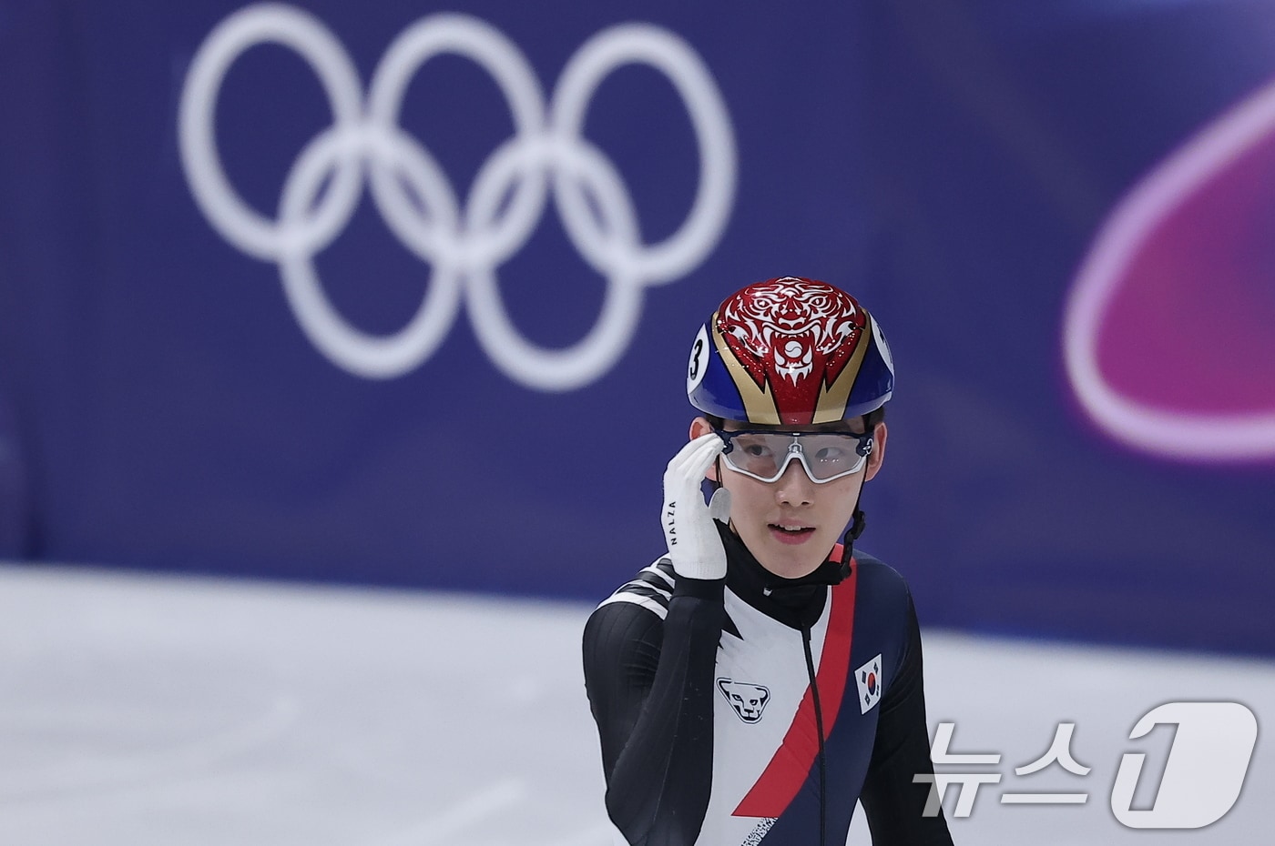 쇼트트랙 임종언이 12일(현지시간) 이탈리아 밀라노 아이스 스케이팅 아레나에서 열린 2026 밀라노·코르티나담페초 동계올림픽 쇼트트랙 남자 1000m 준준결승에서 조2위로 결승선을 통과한 뒤 기뻐하고 있다. 2026.2.13 ⓒ 뉴스1 김성진 기자