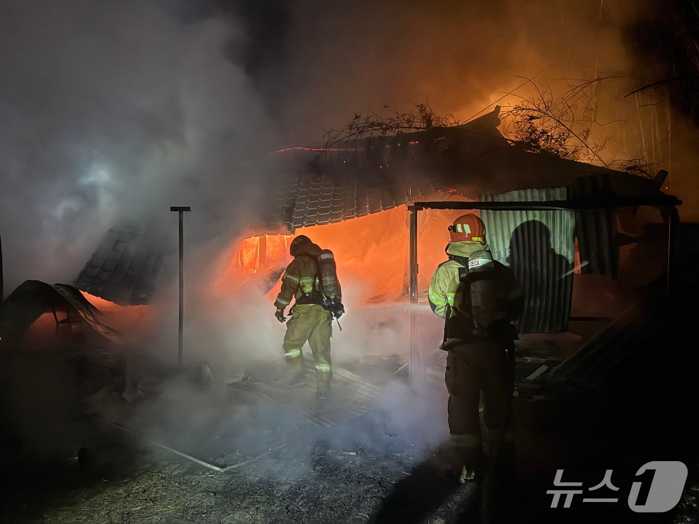 나주에서 발생한 주택 화재.(전남소방본부 제공. 재판매 및 DB금지) 2026.2.17/뉴스1