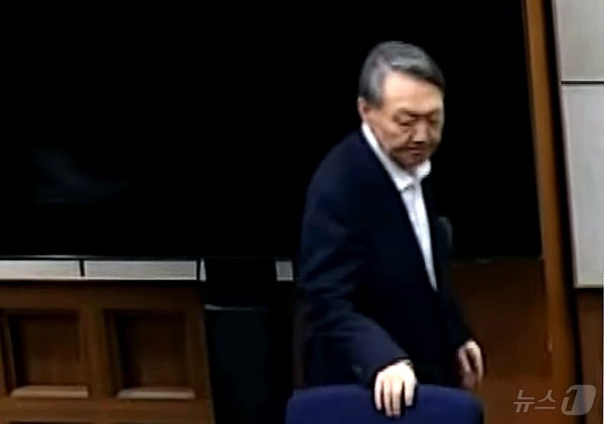 윤석열 전 대통령. (서울중앙지법 제공. 재판매 및 DB 금지) 2026.2.19 ⓒ 뉴스1