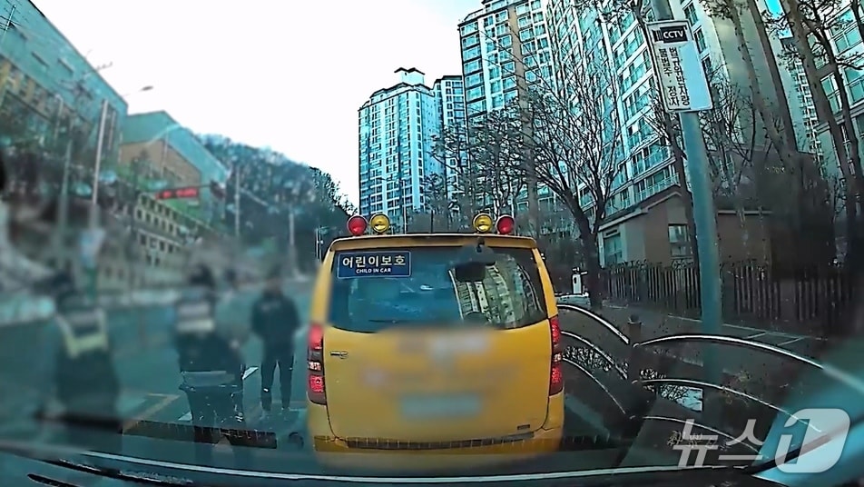 의무보험 미가입 어린이통학버스 단속.(경기남부경찰청 제공)