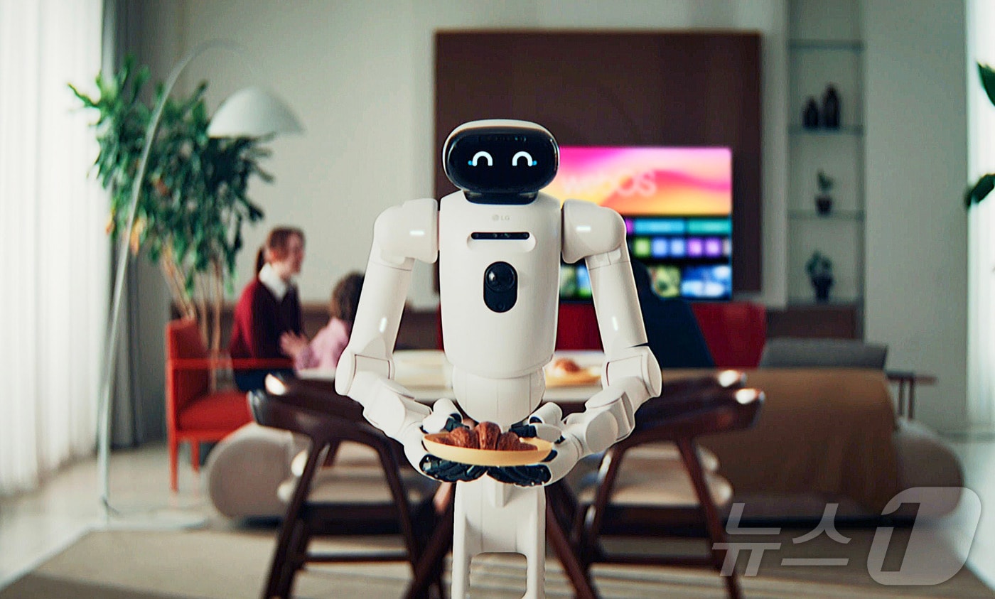  iF 디자인 어워드 2026에서 본상을 수상한 홈로봇 'LG 클로이드'의 모습. (LG전자 제공. 재판매 및 DB 금지) 2026.2.25 ⓒ 뉴스1