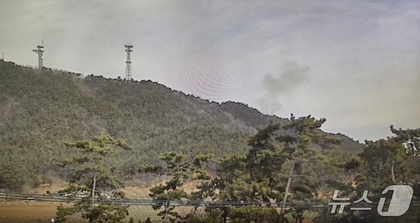 26일 오전 10시 41분께 충청남도 태안군 소원면 송현리 일원에서 산불이 발생했다. (산림청 제공.재판매 및 DB금지)/뉴스1