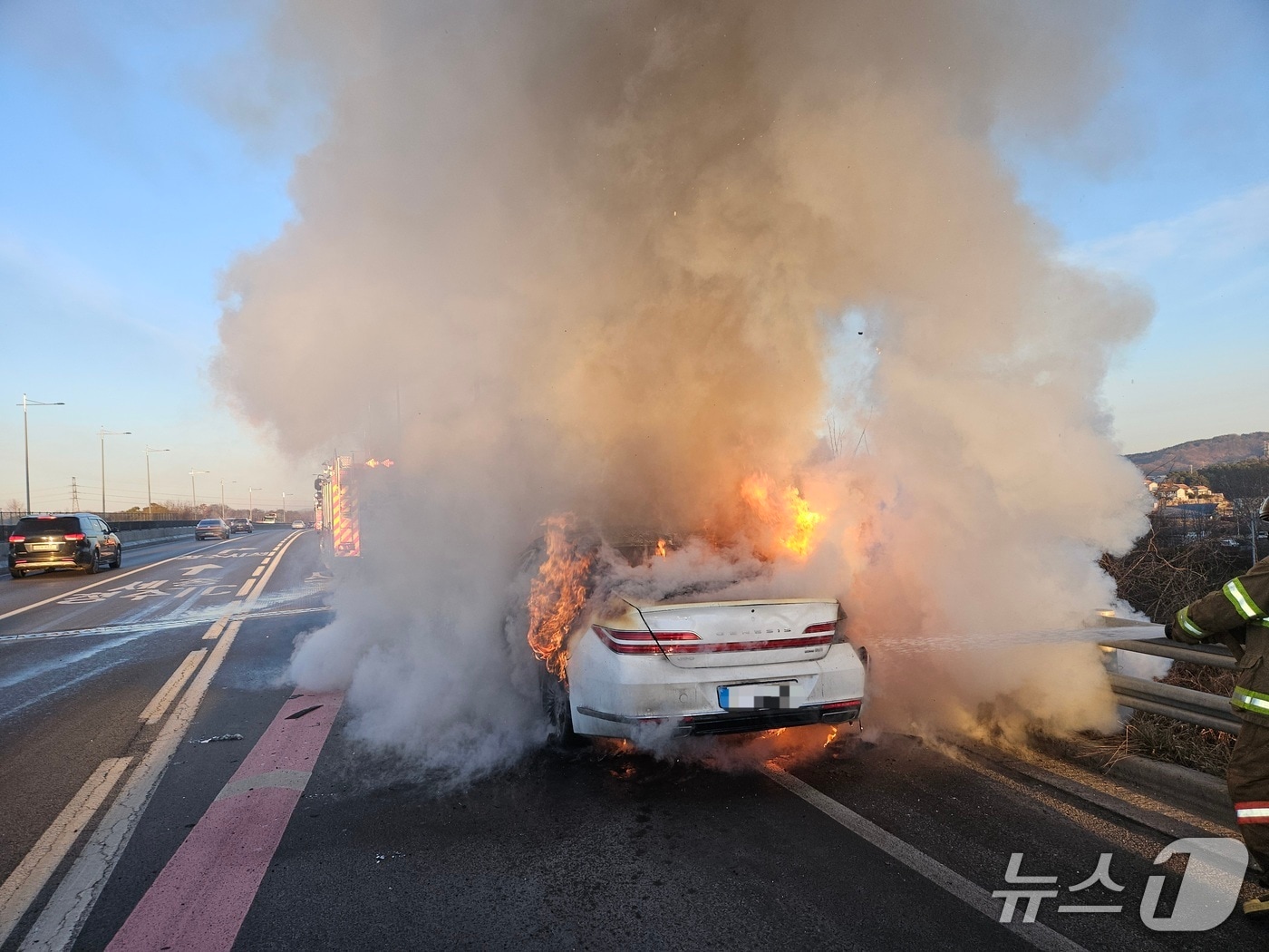 화재 모습.(청주서부소방서 제공. 재판매 및 DB금지)/뉴스1