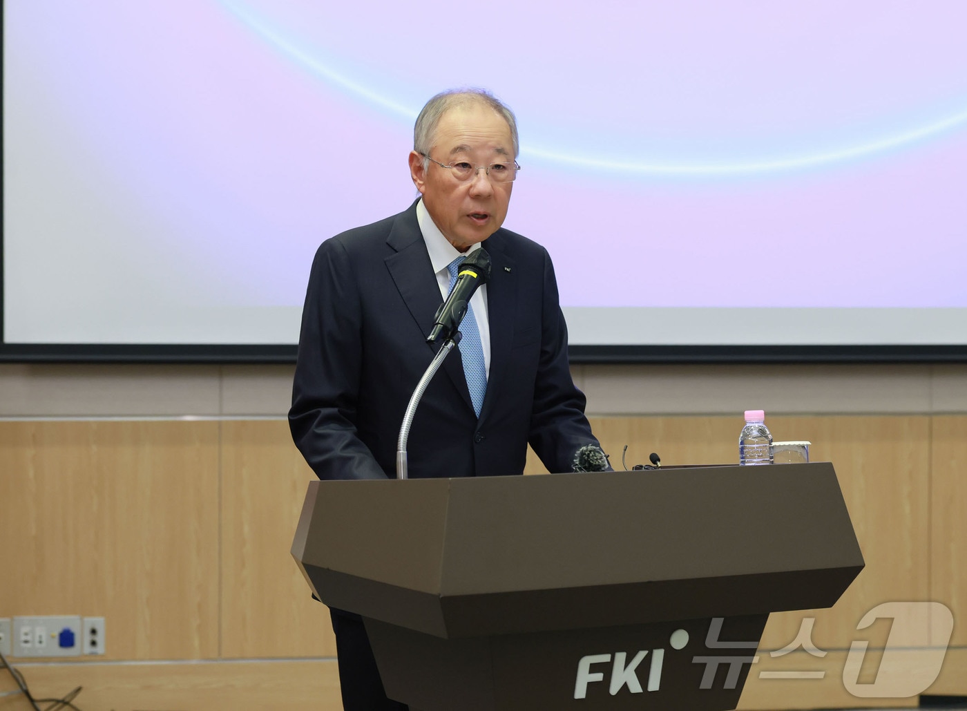 한경협, 현대차와 손잡고 분사 스타트업 맞춤형 멘토링 나선다 - 뉴스 썸네일 이미지