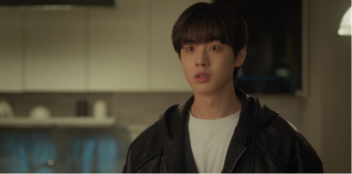 U+모바일tvX라이프타임 드라마 '러브포비아' 영상 캡처