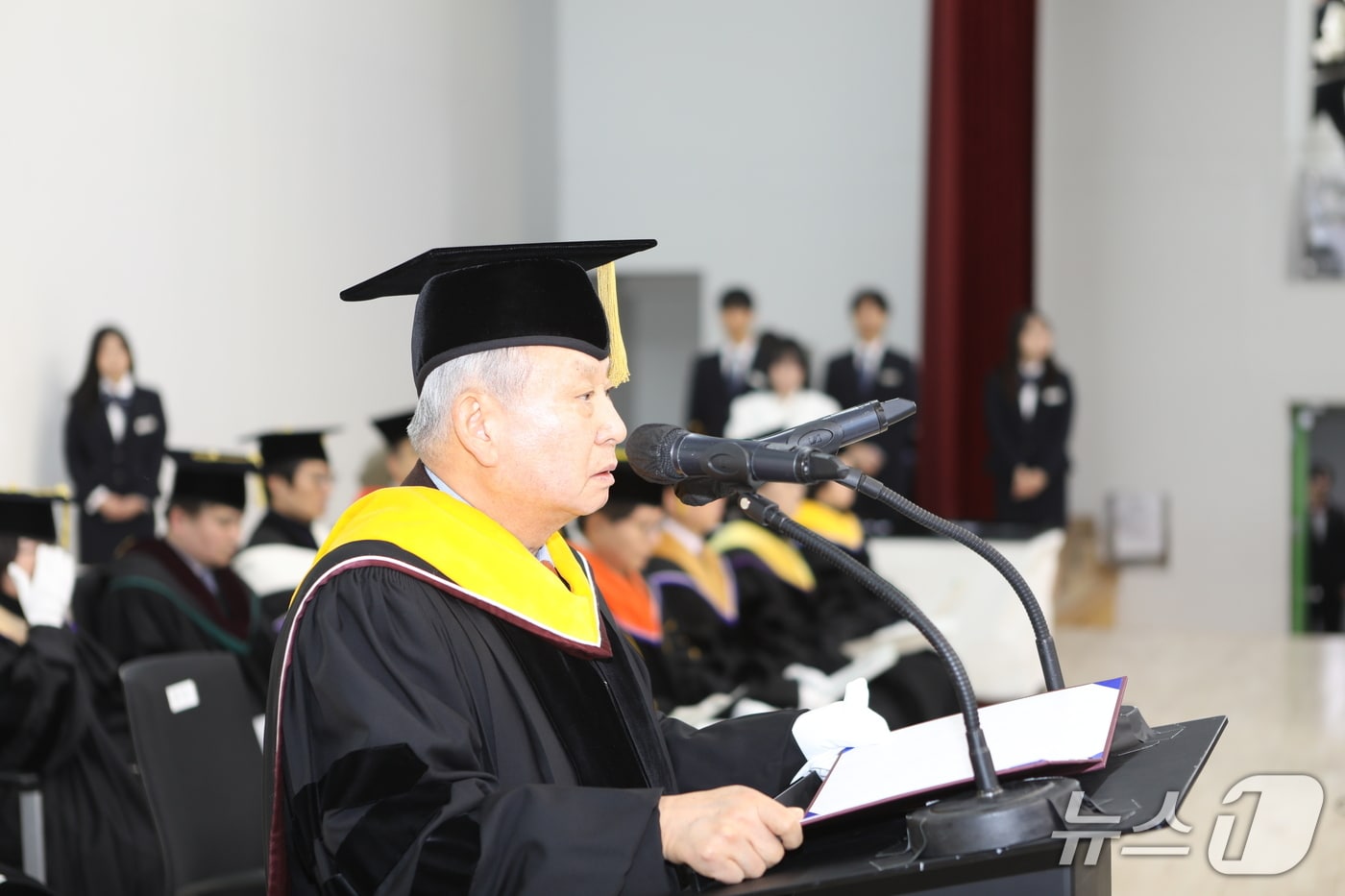 대전대학교는 27일 대학 맥센터에서 신입생 2041명을 대상으로 ‘2025학년도 입학식’을 개최했다.(대전대 제공.재판매 및 DB금지)/뉴스1