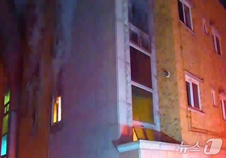 화재 현장 모습.(전북 소방 제공. 재판매 및 DB 금지)