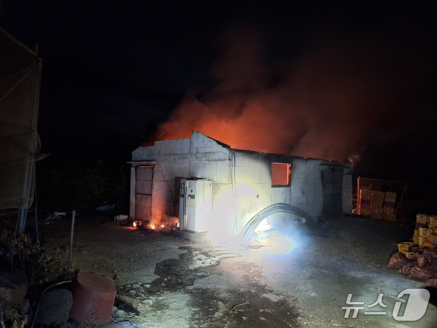 청수리 화재 현장(제주소방안전본부 제공. 재판매 및 DB금지)/뉴스1