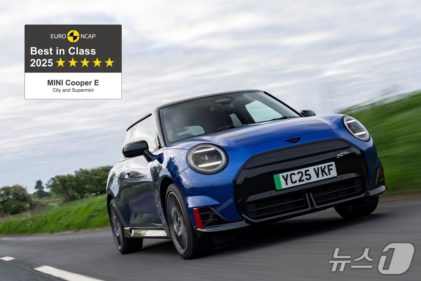 디 올-일렉트릭 미니 쿠퍼, 유로 NCAP 평가 ‘2025 가장 안전한 도심형 소형차’ 선정(미니코리아 제공)