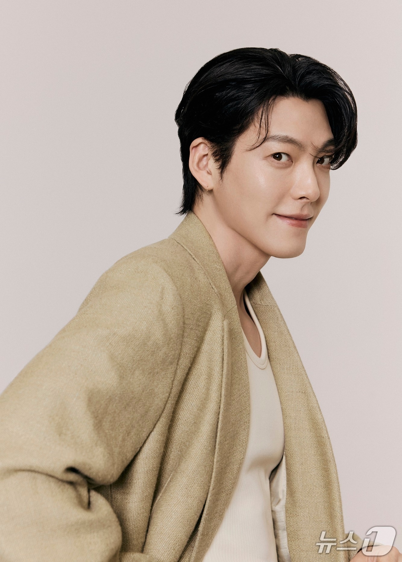 폴스타코리아 앰배서더로 선정된 배우 김우빈. (폴스타코리아 제공) 