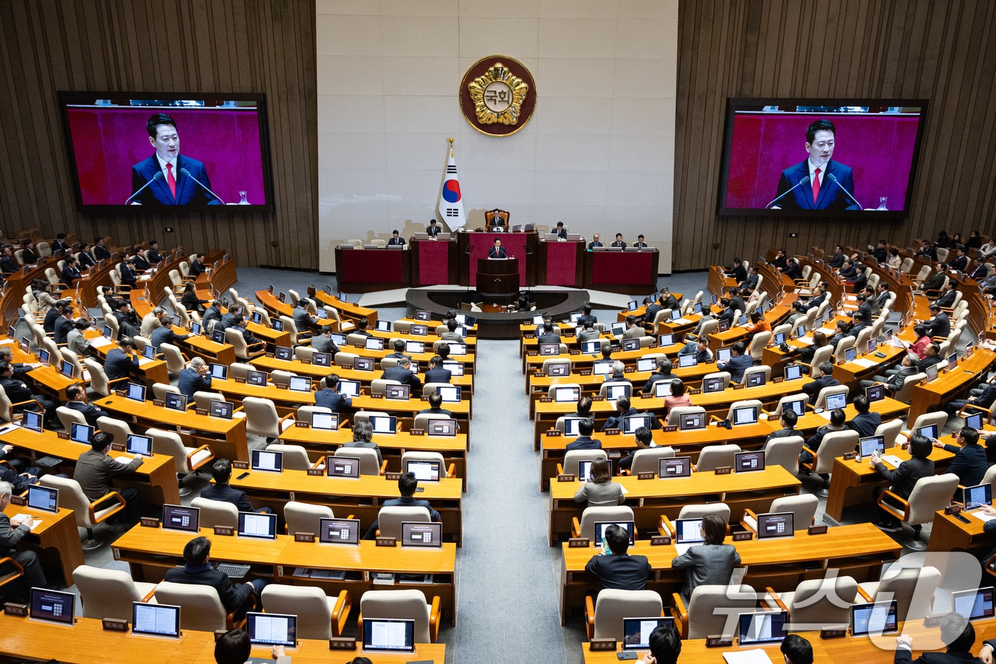 장동혁 국민의힘 대표가 지난 4일 국회에서 열린 제432회 국회(임시회) 제3차 본회의에서 국정에 관한 교섭단체 대표연설을 하고 있다. 2026.2.4 ⓒ 뉴스1 유승관 기자