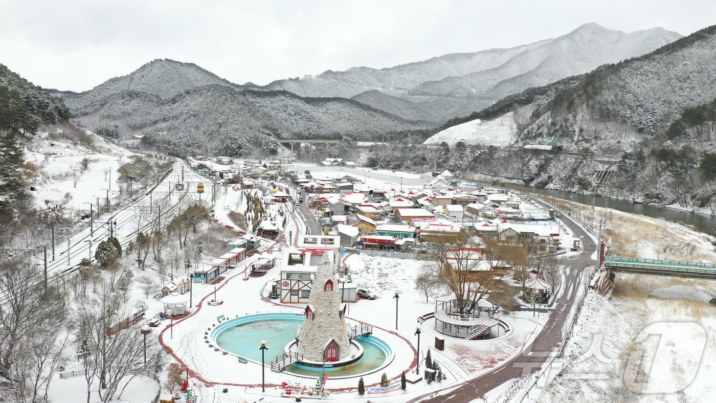 경북 봉화군은 5일 분천 산타마을이 문화체육관광부가 선정한 ‘로컬 100’에 최종 이름을 올렸다. /뉴스1