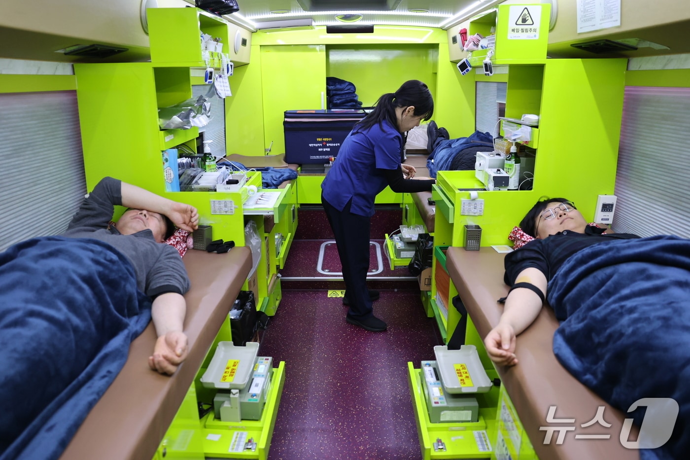 지난 4일 렛츠런파크 제주에서 진행된 한국마사회 제주본부 '2026년 사랑의 단체 헌혈' 캠페인.(한국마사회 제주본부 제공. 재판매 및 DB 금지)