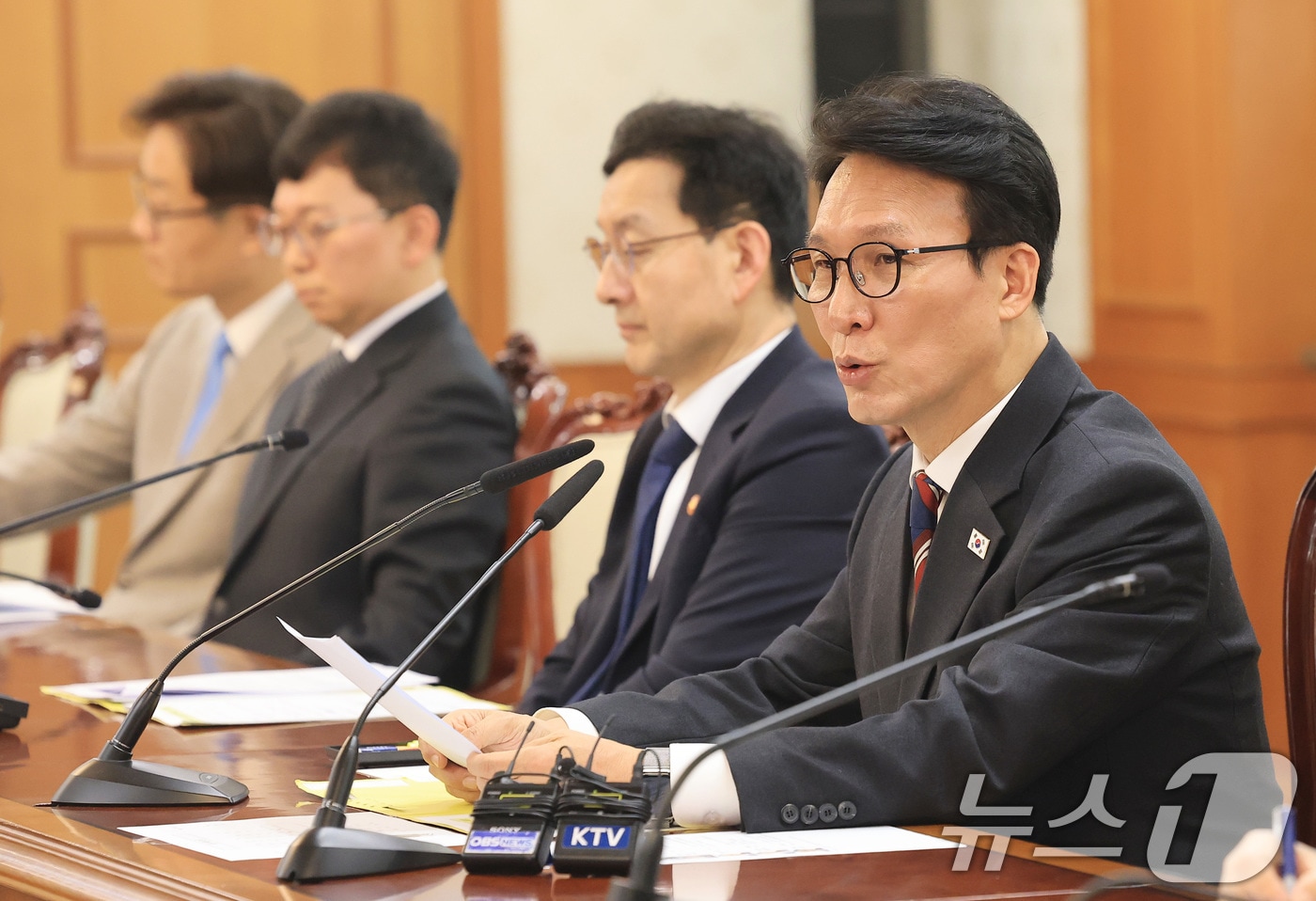 김민석 국무총리가 5일 서울 종로구 정부서울청사에서 열린 색동원 사건 범정부 합동대응 TF 1차 회의에서 모두발언을 하고 있다. 2026.2.5/뉴스1 ⓒ News1 임세영 기자