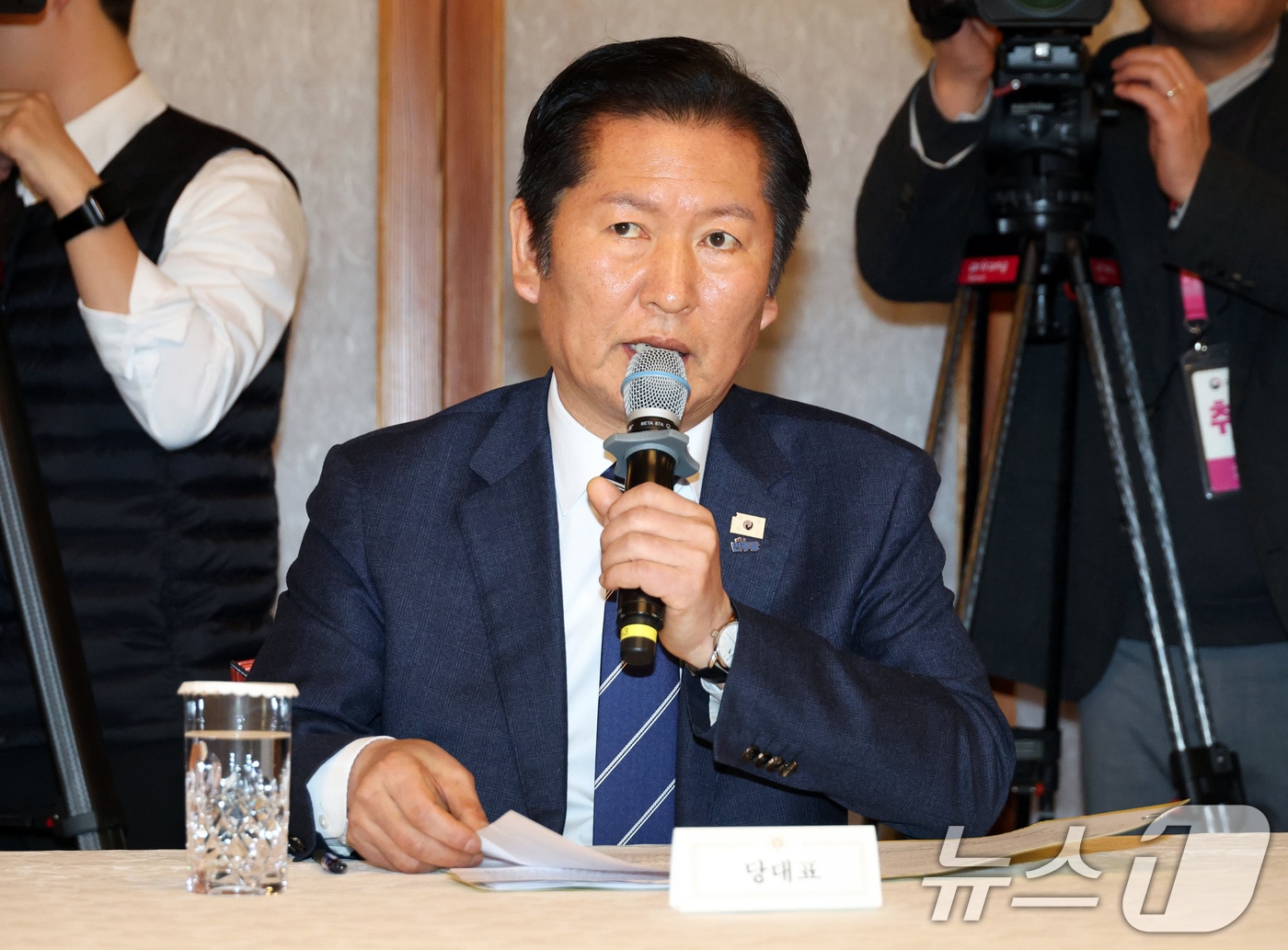 정청래 더불어민주당 대표가 지난 8일 오후 서울 종로구 국무총리공관에서 열린 고위당정협의회에서 발언하고 있다. (공동취재) 2026.2.8 ⓒ 뉴스1 최지환 기자