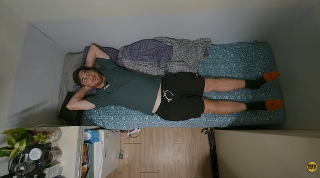 (유튜브 'Drew Binsky' 갈무리)