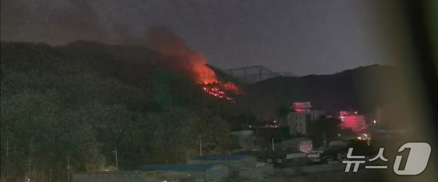 아산 염치읍 산불.(산림청 제공. 재판매 및 DB금지)