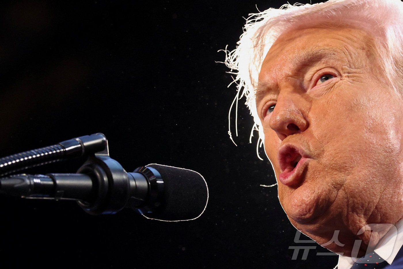 도널드 트럼프 미국 대통령이 9일(현지시가) 플로리다주 마이애미 소재 트럼프 내셔널 도랄 마이애미 리조트에서 공화당원들에게 연설하고 있다. 2026.03.09. ⓒ 로이터=뉴스1