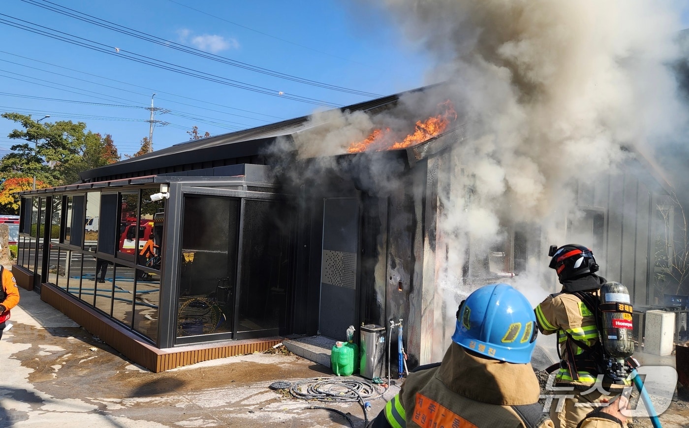 화재 현장(제주소방본부 제공. 재판매 및 DB금지)/뉴스1