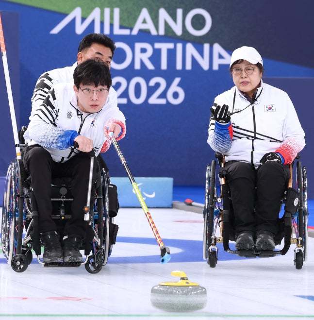  한국 휠체어컬링 혼성 팀(대한장애인체육회 제공)