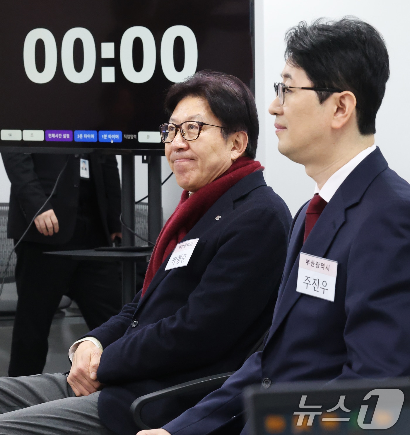 6·3 지방선거 부산시장에 예비후보로 등록한 박형준 부산시장(왼쪽)과 주진우 의원이 11일 오후 서울 영등포구 국민의힘 중앙당사에서 광역단체장 후보자 면접을 보고 있다. 2026.3.11 ⓒ 뉴스1 오대일 기자