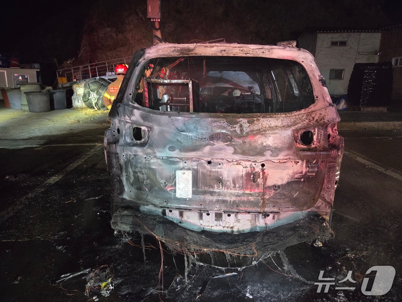  보령 오천면 차량 화재 현장.