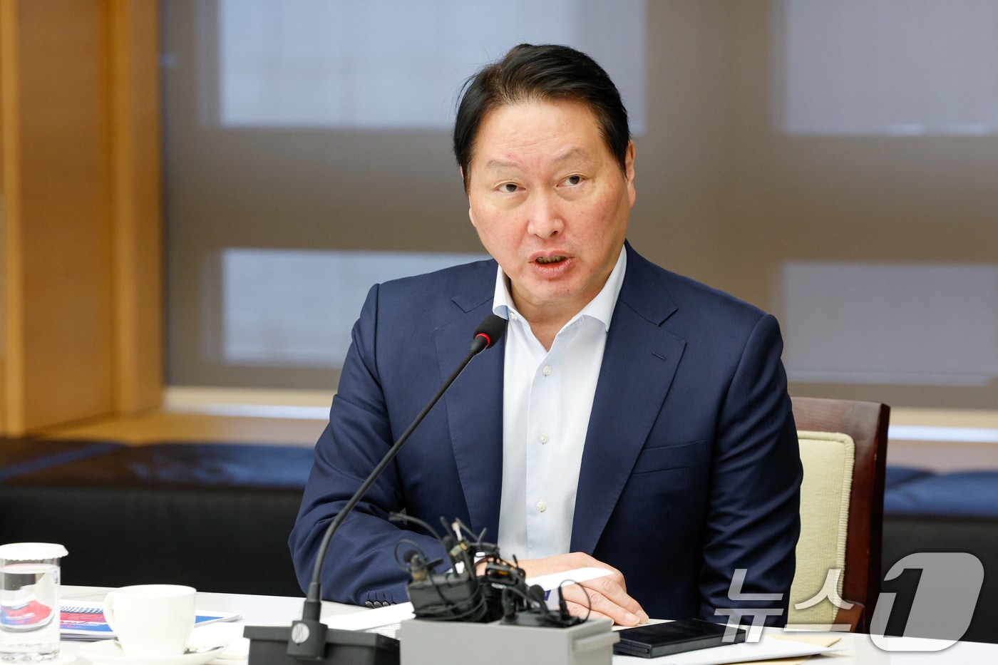 최태원 대한상공회의소 회장이 12일 서울 중구 대한상의에서 열린 '기업혁신 지원 민관협의체 킥오프 회의'에 참석해 모두 발언을 하고 있다. 2026.3.12 ⓒ 뉴스1 안은나 기자