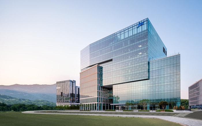 JW홀딩스, 바이오 특화 VC 솔리더스인베스트먼트 인수 - 뉴스 썸네일 이미지