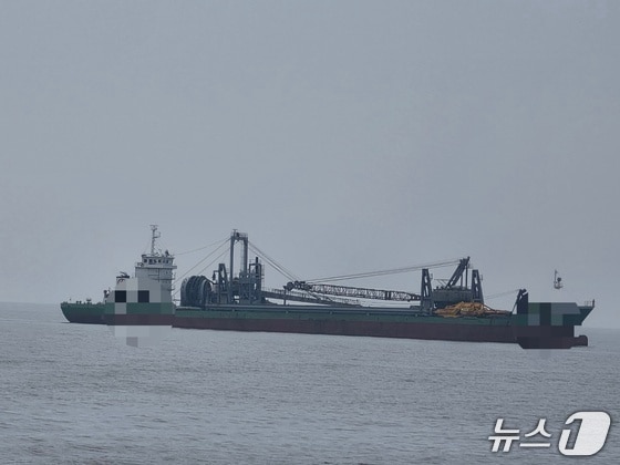 사고가 발생한 선박.(부안해경 제공. 재판매 및 DB 금지)
