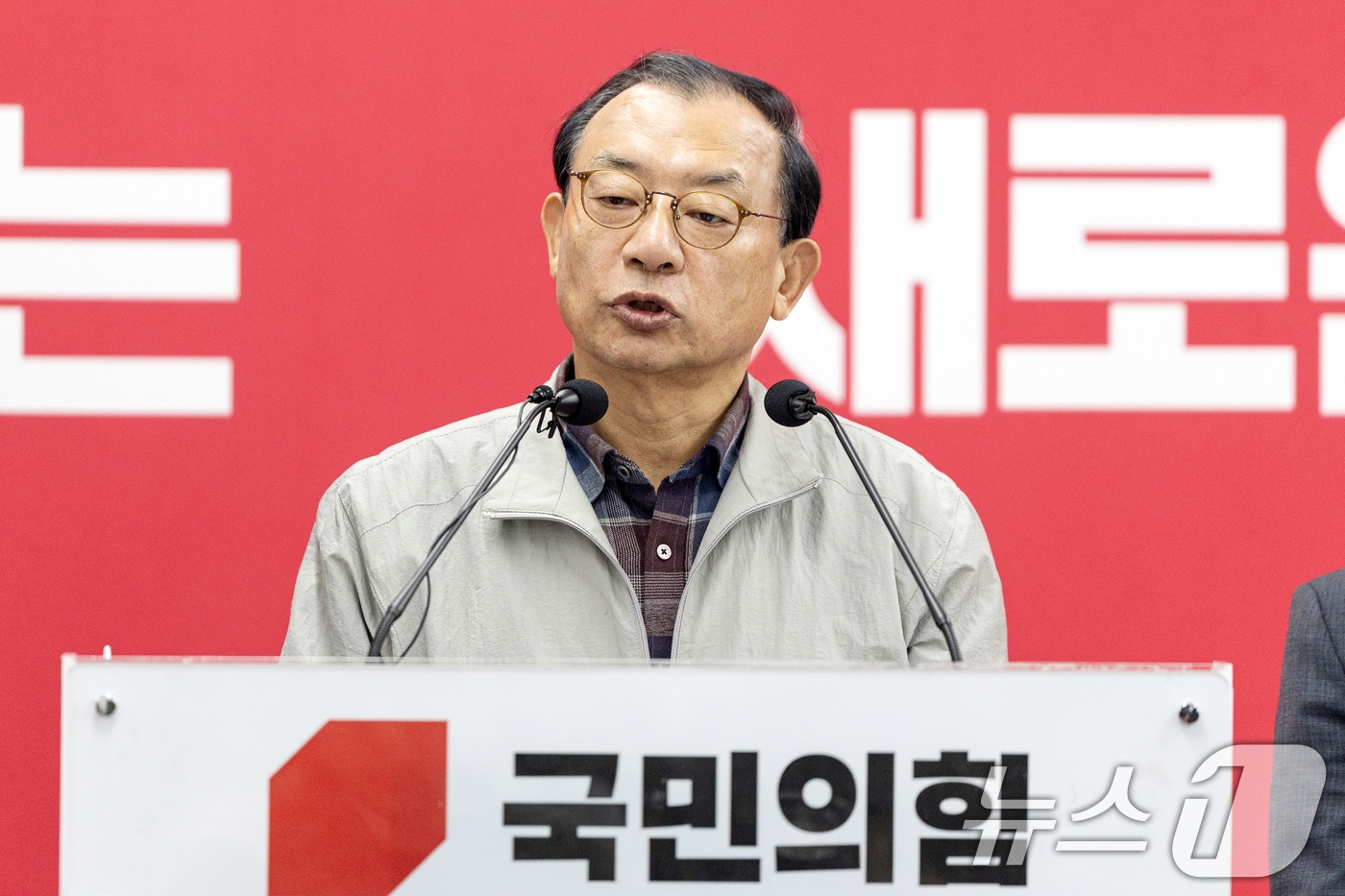 이정현 국민의힘 공천관리위원장이 16일 서울 여의도 중앙당사에서 김영환 충북도지사 컷오프(공천배제) 관련 브리핑을 하고 있다. 2026.3.16 ⓒ 뉴스1 이승배 기자