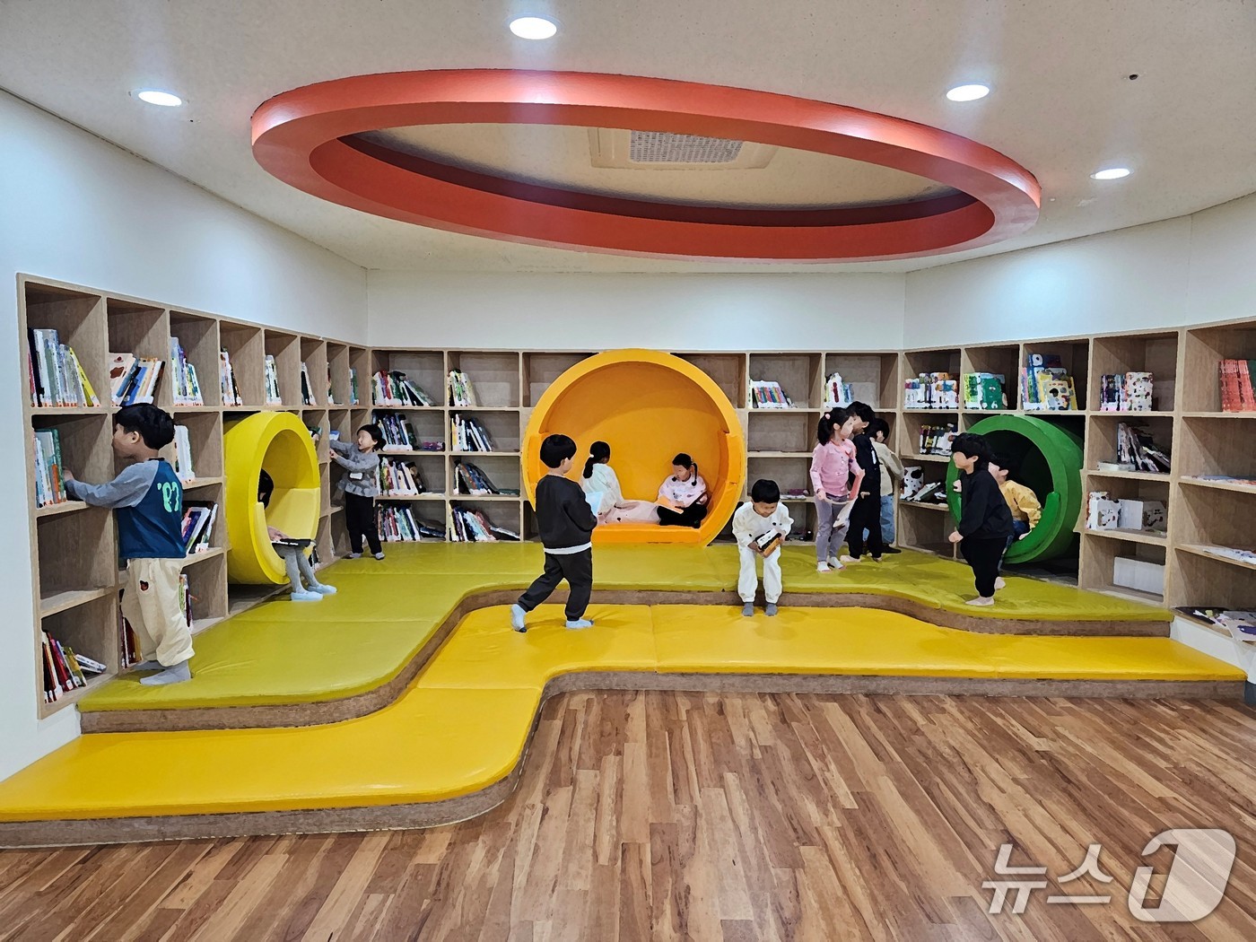 작년 조성된 유치원 안심 놀이 환경.(부산시교육청 제공. 재판매 및 DB금지)