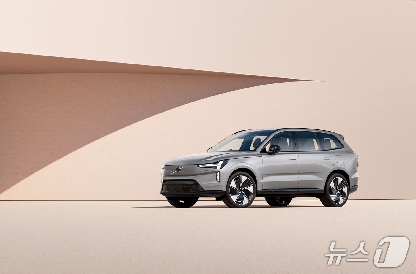 볼보자동차 준대형 전기 SUV 'EX90'의 모습(볼보차코리아 제공).