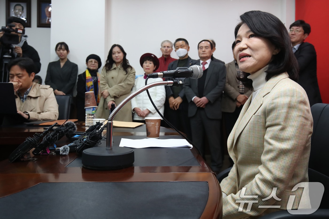 이진숙 전 방송통신위원장이 23일 오전 대구 수성구 국민의힘 대구시당에서 기자회견을 열고 전날 국민의힘 공천관리위원회가 발표한 6·3 지방선거 대구시장 후보 공천 컷오프(공천 배제)관련 불복 입장을 밝히고 있다. 2026.3.23 ⓒ 뉴스1 공정식 기자