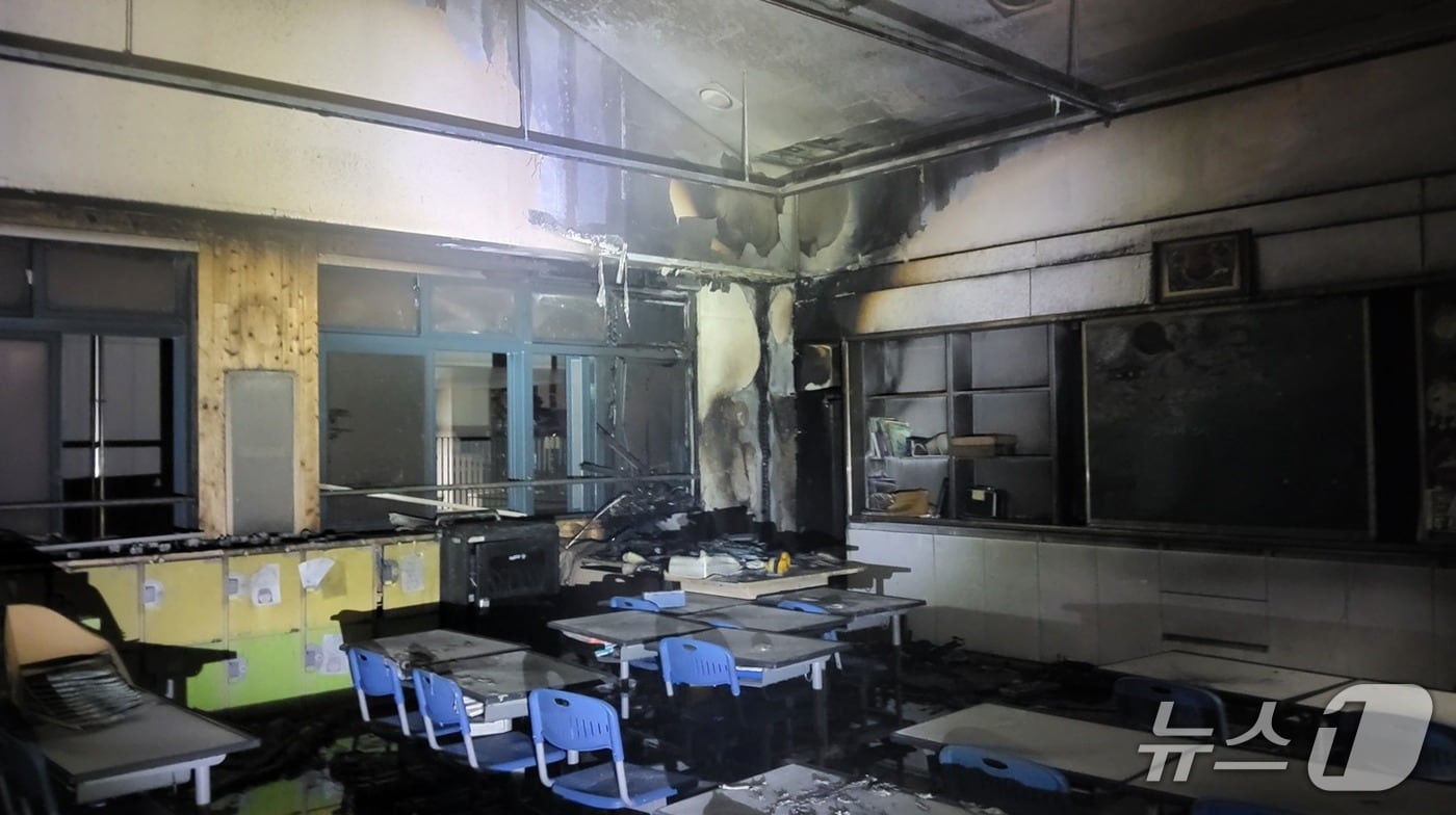 화재 현장 모습.(전북소방본부 제공. 재판매 및 DB 금지)