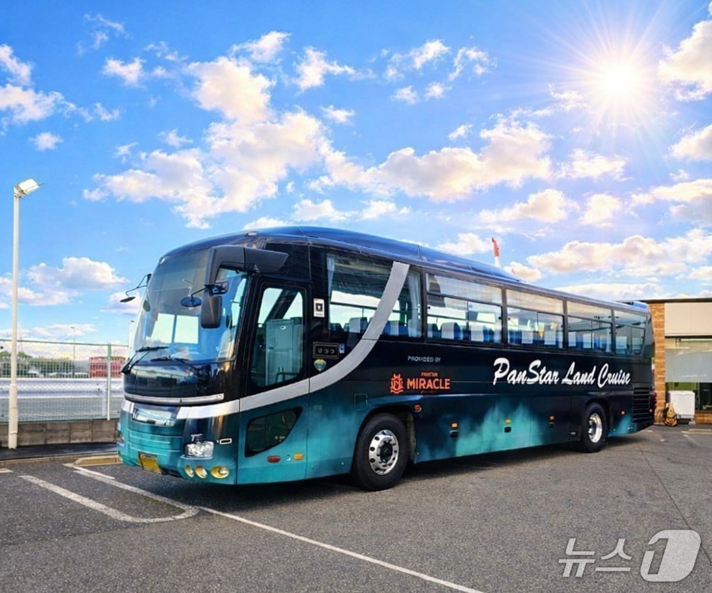 다음달 1일부터 운행하는 팬스타그룹 대마도 정기순환버스 모습 (팬스타그룹 제공. 재판매 및 DB금지)