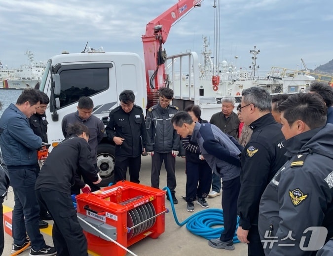 로봇형 유회수기(서귀포해경 제공. 재판매 및 DB금지)/뉴스1