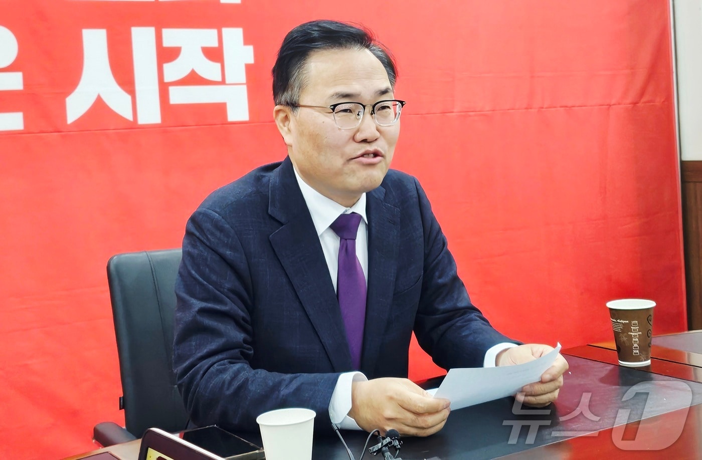 홍석준 대구시장 예비후보가 25일 국민의힘 대구시당에서 기자회견을 열어 공천 등에 대한 입장을 밝혔다. 2026.3.25 ⓒ 뉴스1 남승렬 기자