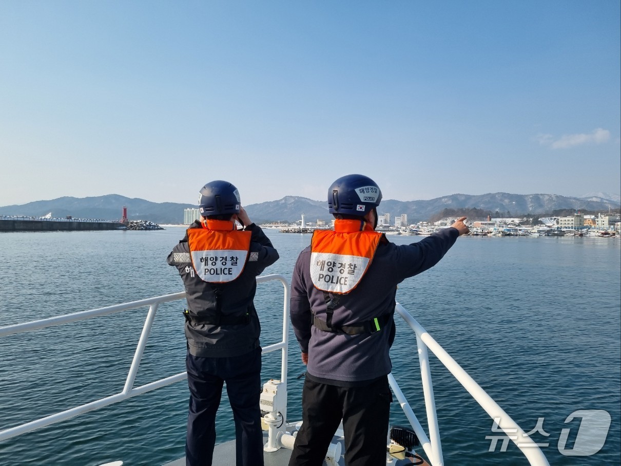 수상레저 특별단속.(속초해경 제공, 재판매 및 DB 금지) 2026.3.25/뉴스1