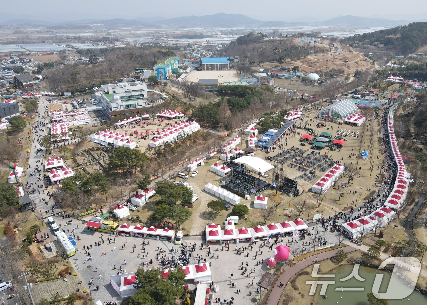 지난 3월 충남 논산 딸기축제가 열린 논산시민가족공원 행사장. 2026.3.26 ⓒ 뉴스1 김기태 기자
