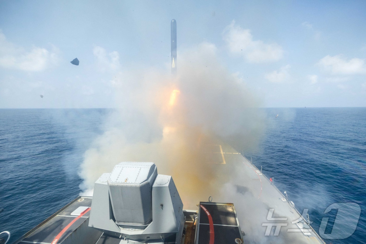 미국 중부사령부가 공개한 이란 공격 작전 모습. 2026.02.28 ⓒ 로이터=뉴스1