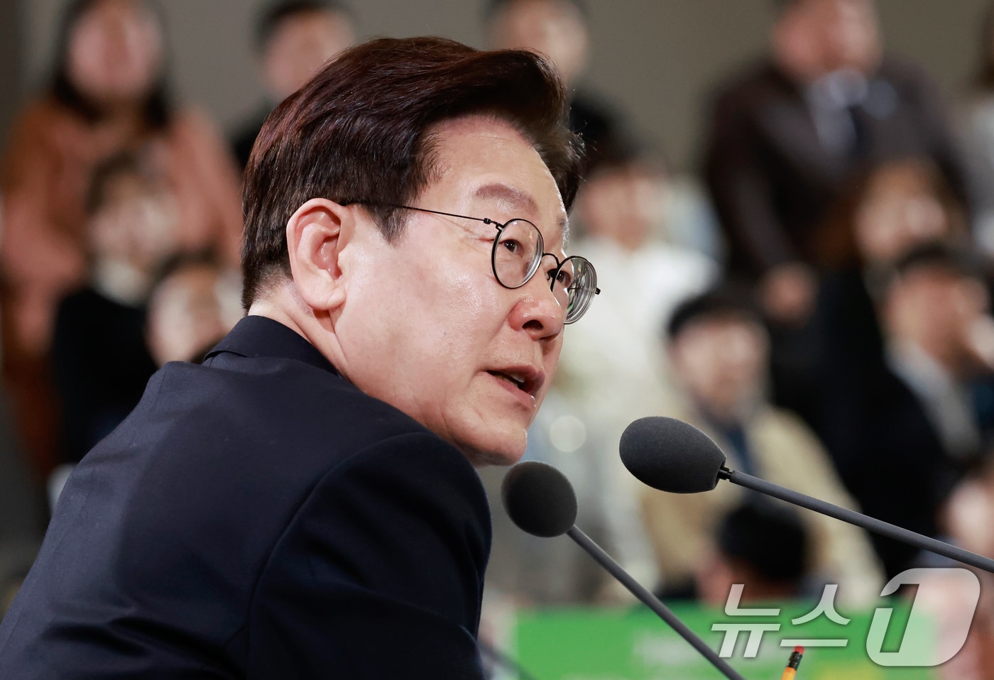 이재명 대통령이 지난 30일 제주 한라대학교에서 열린 '제주의 마음을 듣다' 타운홀미팅 간담회에서 발언을 하고 있다. 2026.3.30 ⓒ 뉴스1 이재명 기자