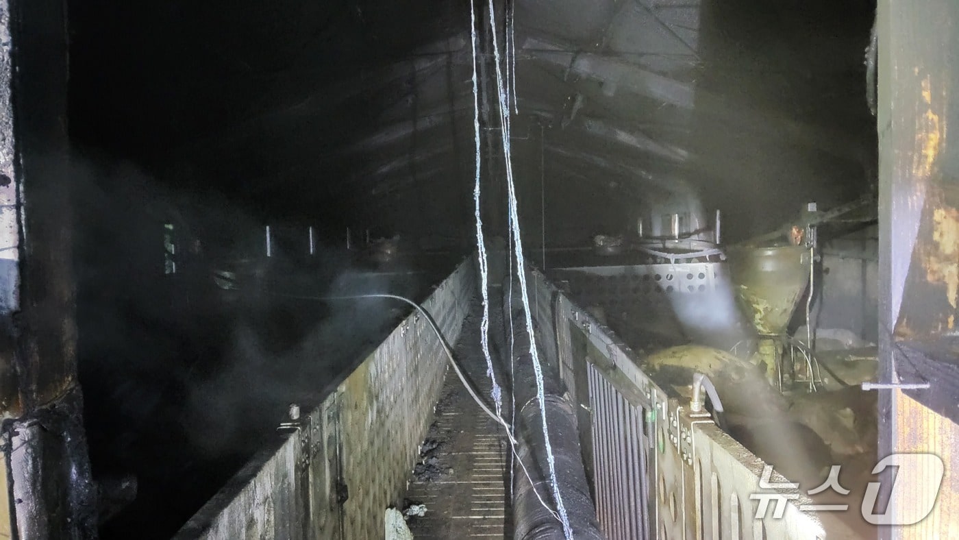 화재 현장 모습.(전북 소방 제공. 재판매 및 DB 금지)