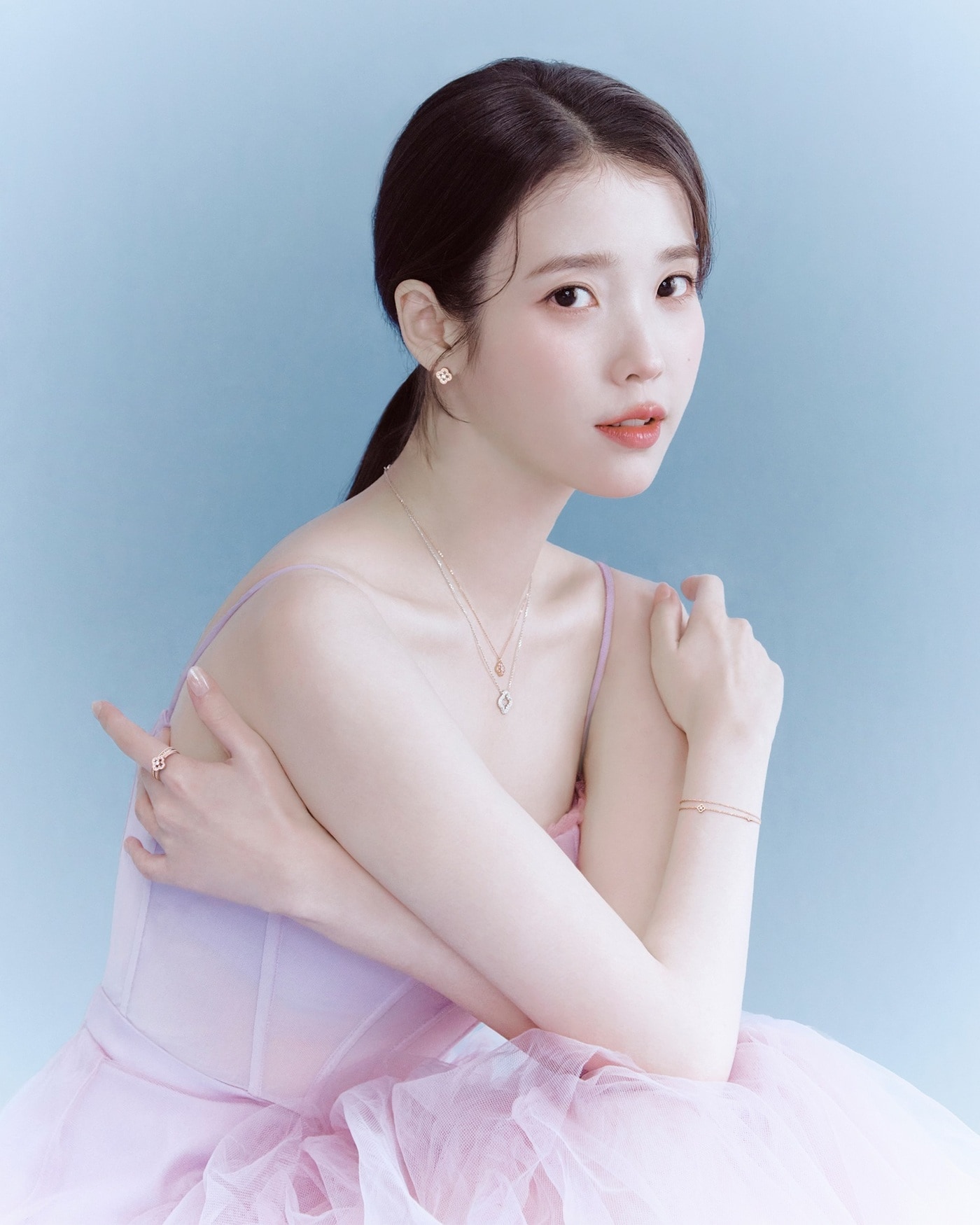 가수 아이유 / 제이에스티나 제공