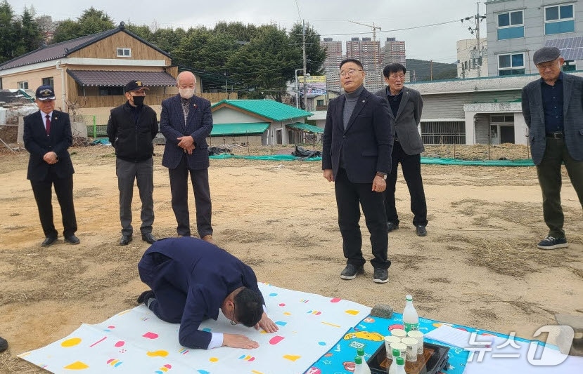 기장군 보훈단체협의회에서 보훈회관 건립 무사건립 기원제를 진행하고 있다.(기장군 제공. 재판매 및 DB금지)