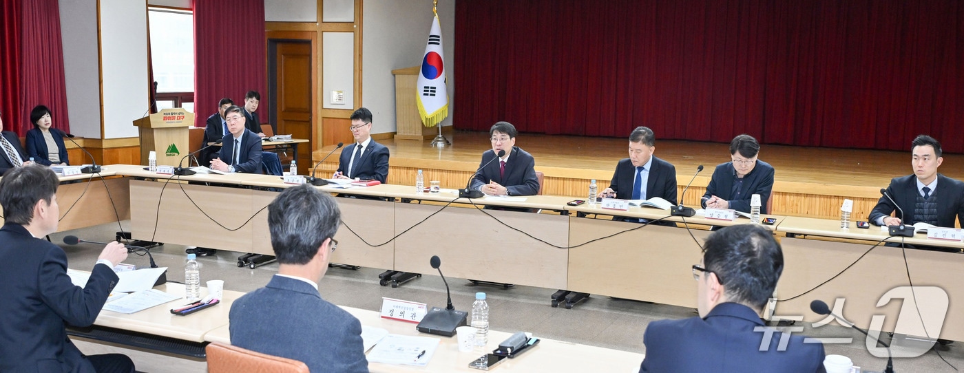 대구시는 5일 동인청사 대회의실에서 '2027년도 제2차 국비전략보고회'를 열고 내년 국비 확보를 위한 선제 대응에 나섰다. (대구시 제공. 재판매 및 DB 금지) 20263.5/뉴스1