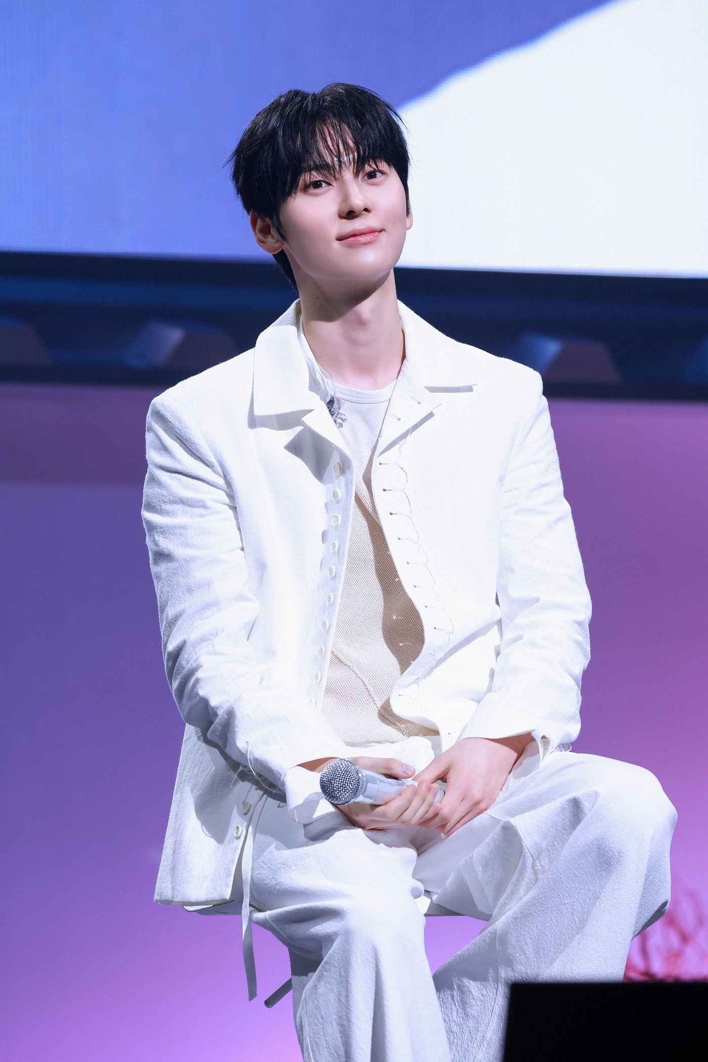 황민현