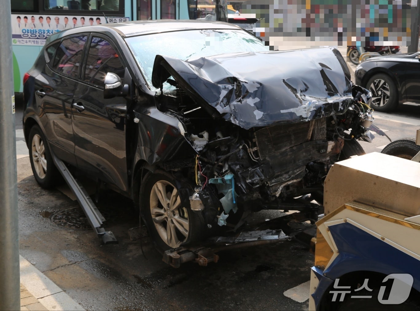 보령 대천동 교통사고 현장. (보령소방서 제공,  재판매 및 DB금지) / 뉴스1 